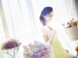 沉思中的女子