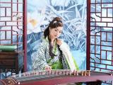 芙蓉不及美人妆