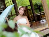 娇羞美女