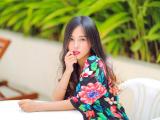 长发漂亮女孩