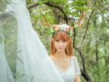 可爱麋鹿姑娘