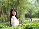 甜美长发气质美女